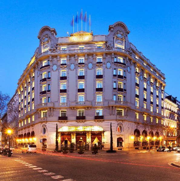 El Palace Barcelona, hotel con historia
